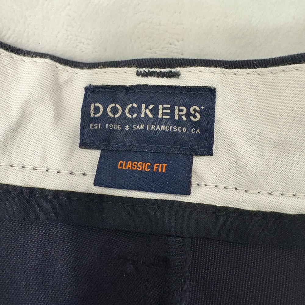 GUC Dockers Classic Black Trousers W40 L32 - Picture 3 of 5